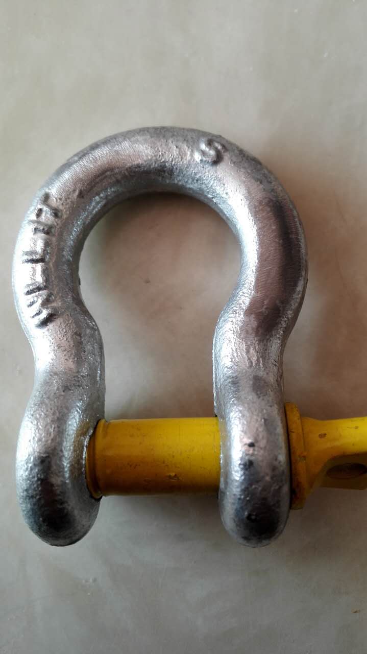 Dee Anchor Shackle for Industrial with Yellow Screw Pin in Grade S