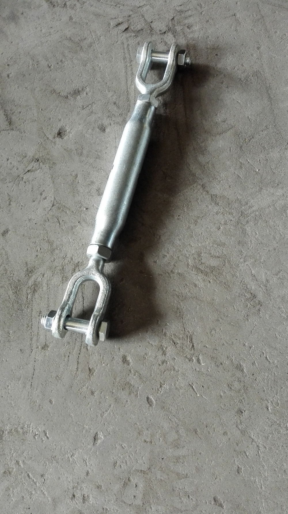 Factory Selling DIN1478 Steel Turnbuckle Tube Closed Body