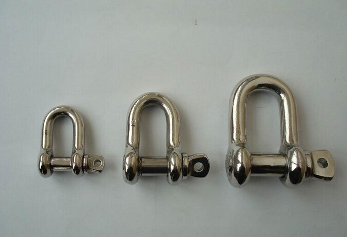 Twisted Shackle with Screw Pin