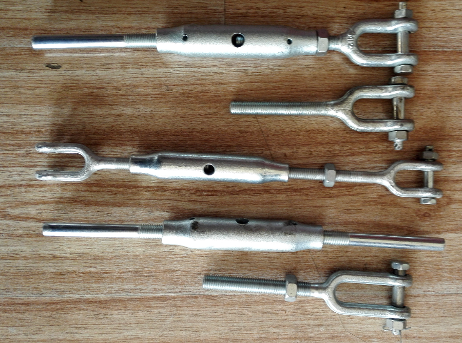 Factory Selling DIN1478 Steel Turnbuckle Tube Closed Body