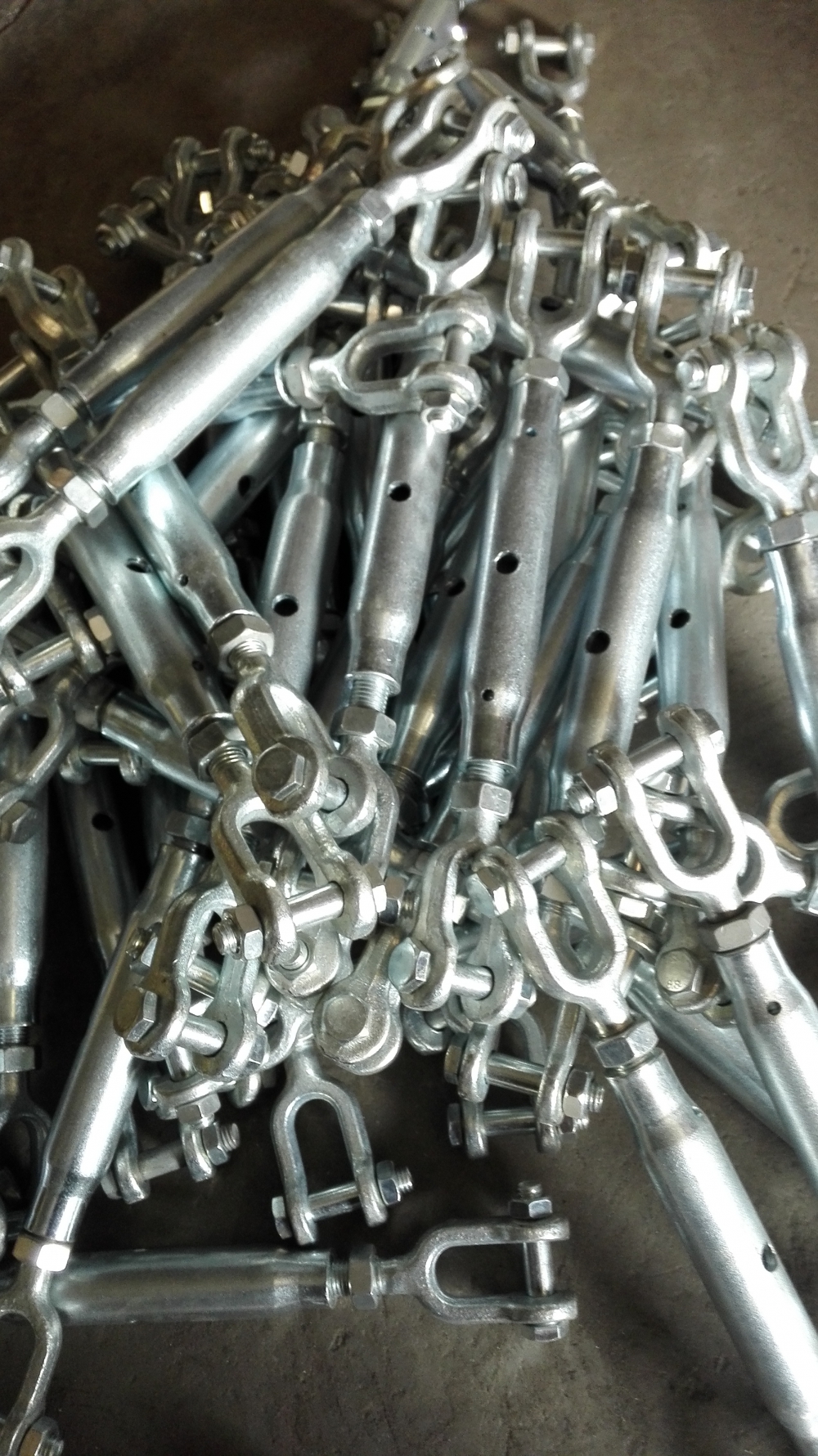 Factory Selling DIN1478 Steel Turnbuckle Tube Closed Body